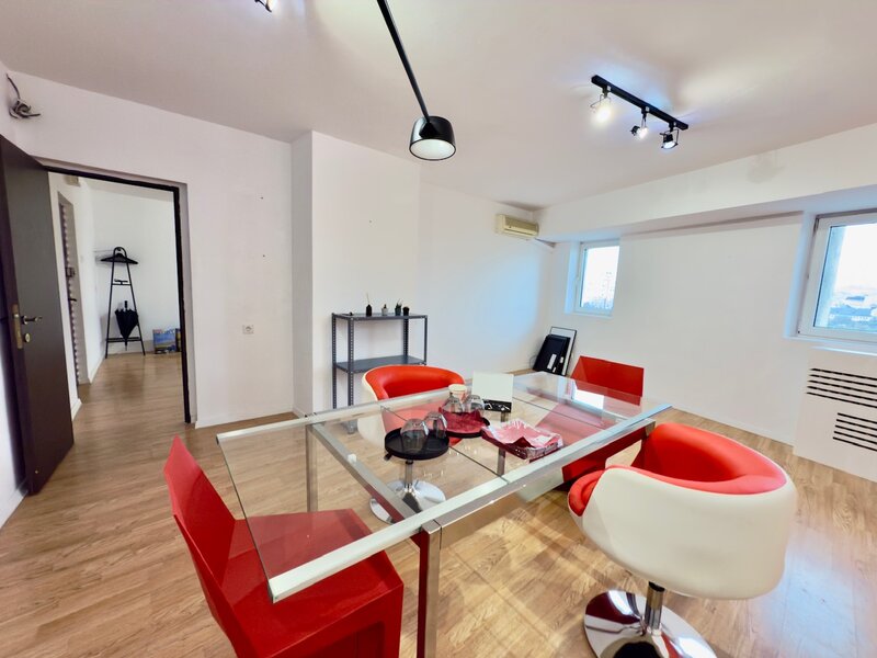 Piata Unirii, Sitraco, vizavi Hotel Horoscop, 2 camere, utilitati incluse