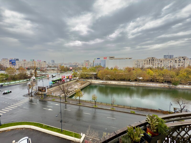 Piata Unirii, Sitraco, vizavi Hotel Horoscop, 2 camere, utilitati incluse